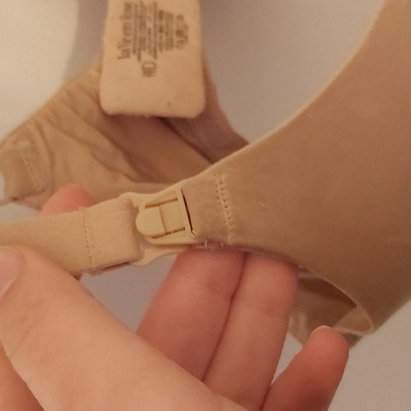 La vie en rose, Nude bra, 34D - Picture 4 of 4